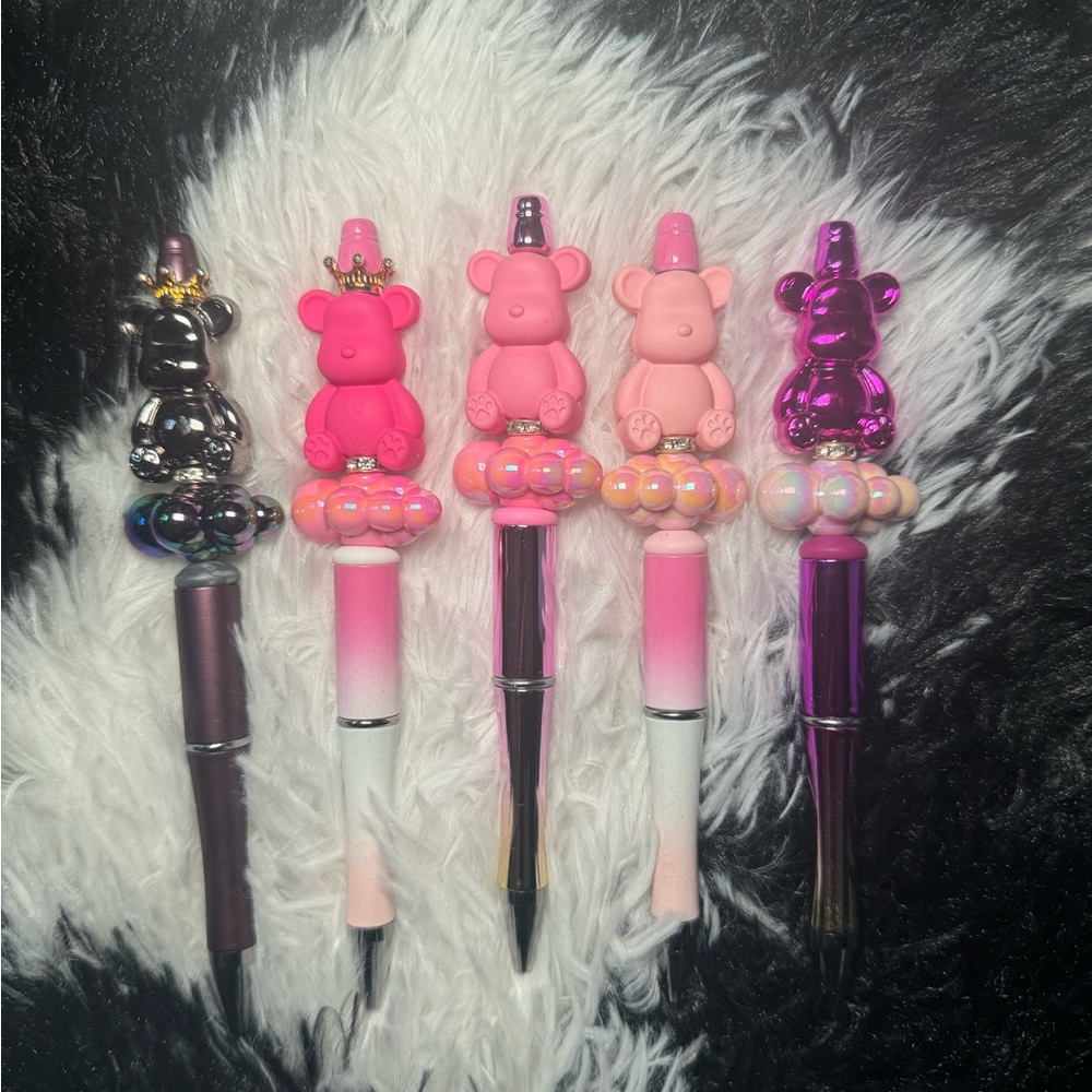 Bundle of 5 pens: teddy bears